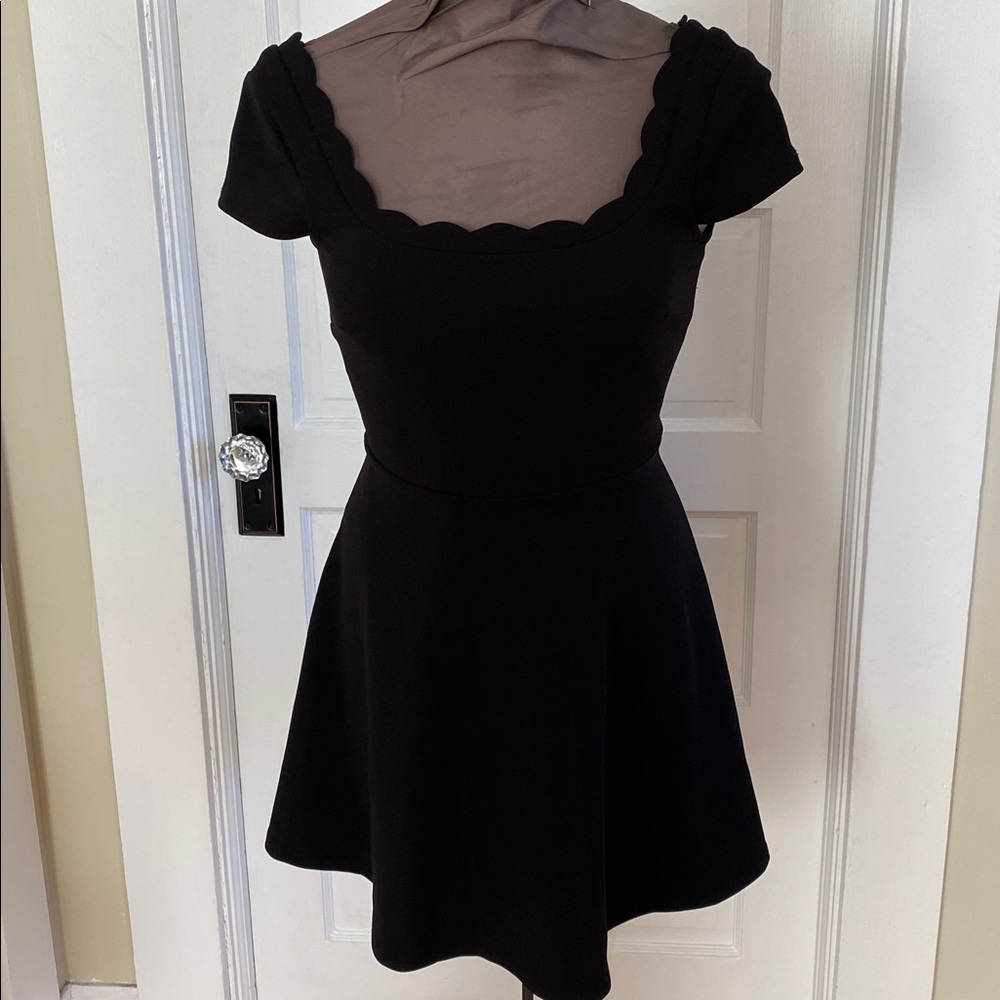 B Darlin Black Short Sleeve Scalloped‎ Neck A-Line Dress 5/6